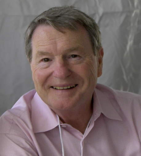 Jim Lehrer at the 2007 Texas Book Festival, Austin, Texas / <a href="https://en.wikipedia.org/wiki/Jim_Lehrer#/media/File:Jim_lehrer_2007.jpg">Photo by Larry D. Moore CC BY-SA 3.0</a>