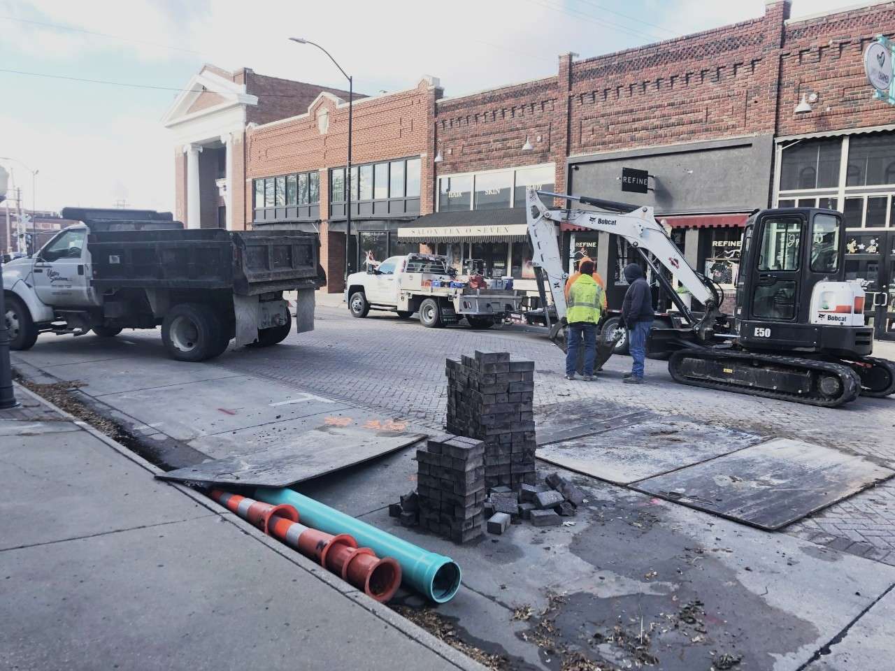 Main Street sewer repair underway between 10th and 11th Streets. (Photo and video by Hays Post)