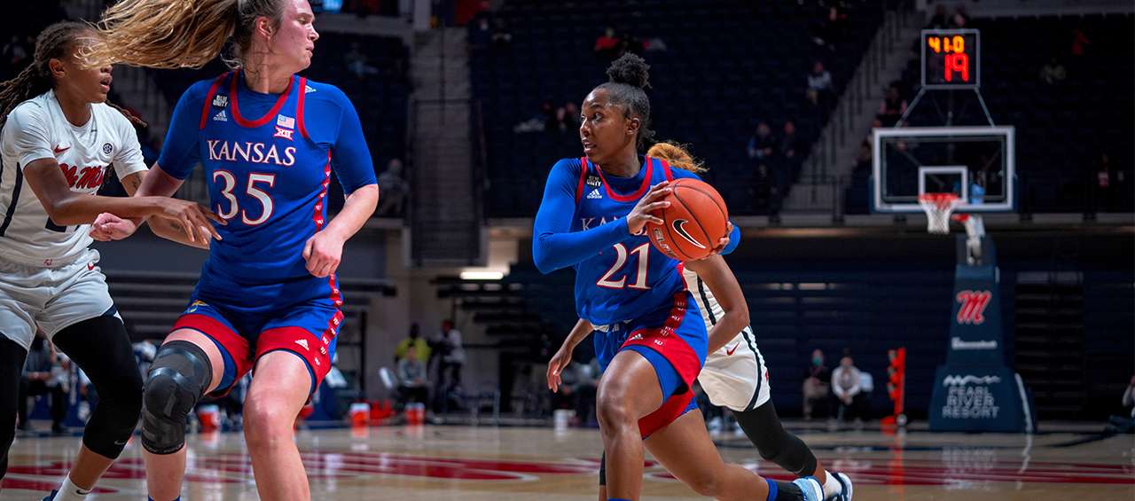 Photo courtesy <a href="http://kuathletics.com">kuathletics.com</a>