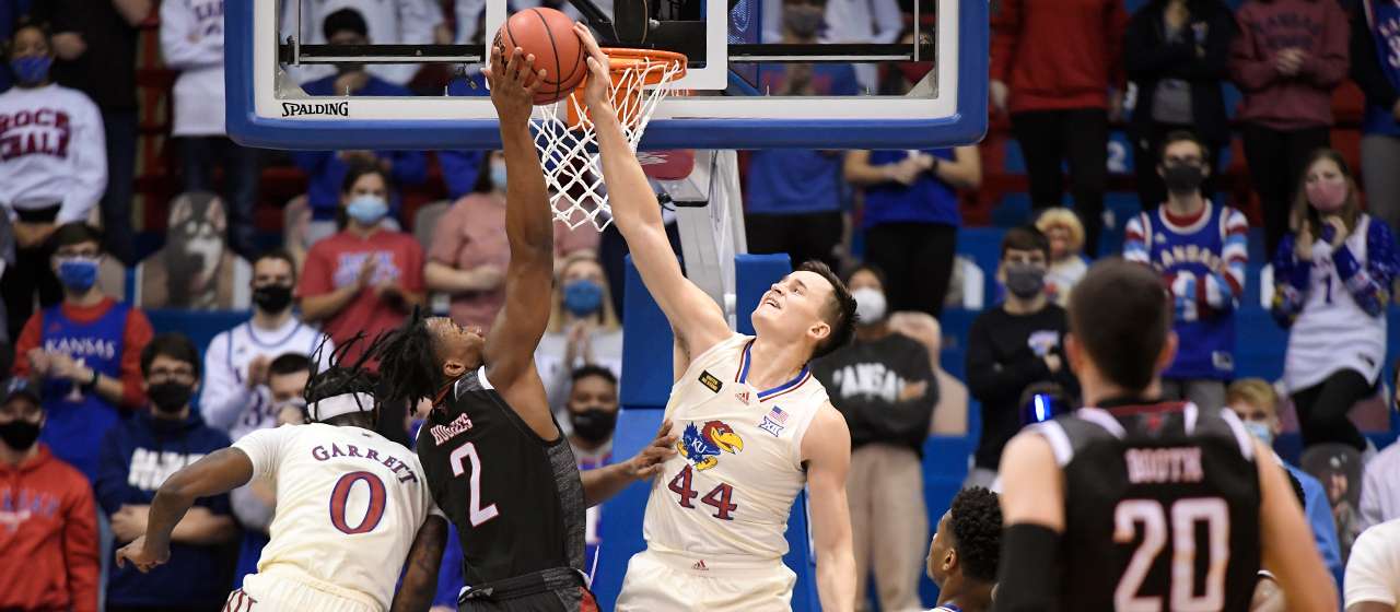 Photo courtesy <a href="http://kuathletics.com">kuathletics.com</a>