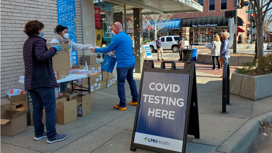 Federal money helped pay for free COVID-19 testing in downtown Lawrence. Stephen Koranda/Kansas News Service<br>
