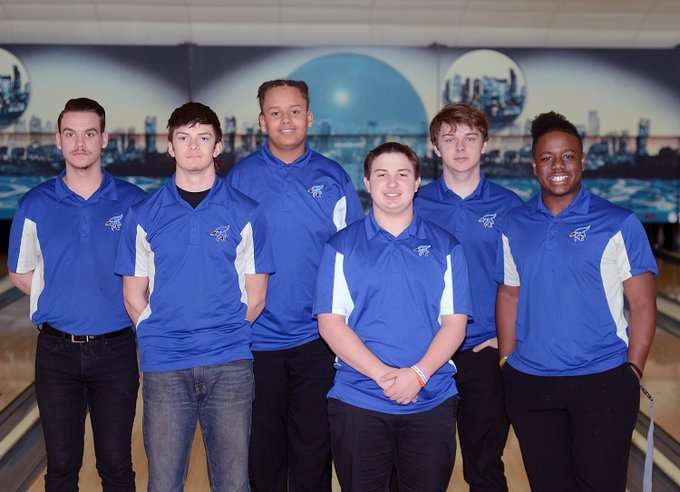 ( Photo Blue Jay Athletics ) Blue Jay bowling team