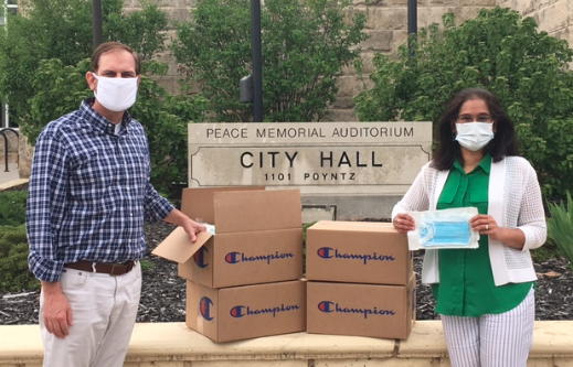 &nbsp;Jeff Johansen and Mayor Usha Reddi