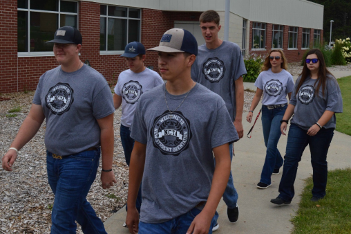 Freshmen students at the Nebraska College of Technical Agriculture walked to orientation on opening weekend last August. They completed their academic year last week and the Honor Students were announced today. (Crawford / NCTA photo)