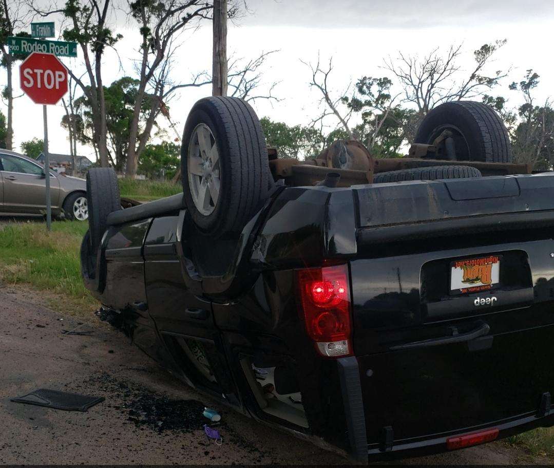 Police took the alleged male driver of this stolen vehicle into custody Thursday evening after it crashed near Franklin Road and Highway 30. (Photo: Scott Martin)