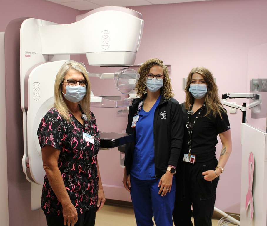 <i><b>Pictured, from left: Memorial Hospital Radiology and Imaging Director Rhonda Schmid; Kari Smith, radiologic technologist; and Chelsi Baker, radiologic technologist. </b>Photo courtesy MHS</i>