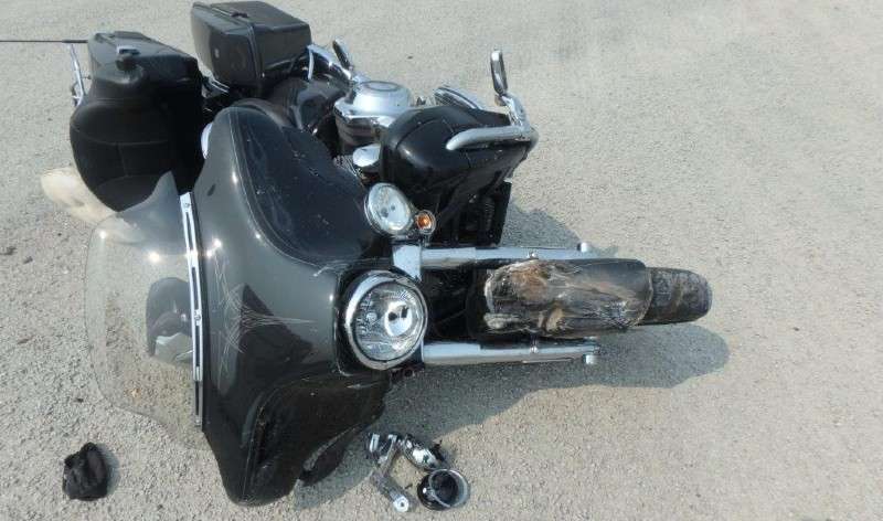 <b>The motorcycle sustained front-end damage. </b>Photos courtesy Saline County Sheriff's Office