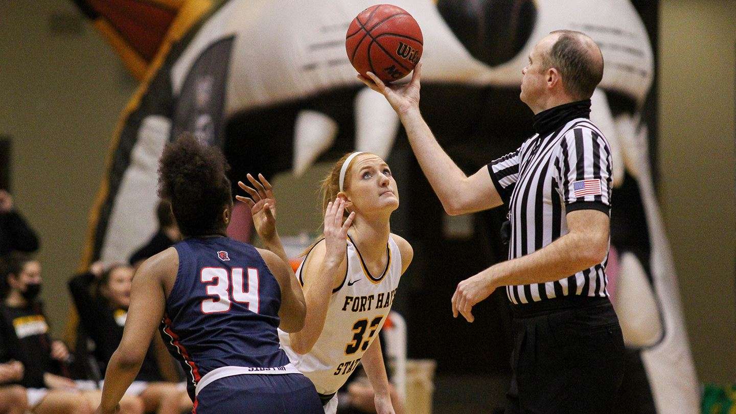 Olivia Hollenbeck (Courtesy FHSU Athletics, Tylee Biera)