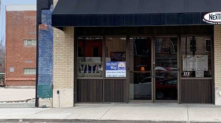 <b>The entrance to the Salina Area United Way&nbsp; offices.</b> Salina Post photo