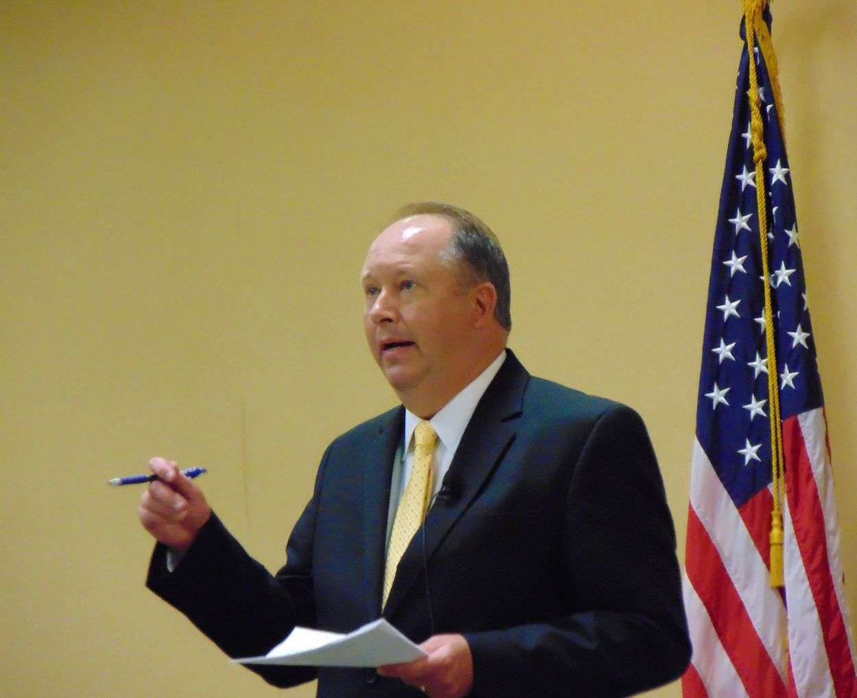 Dwight Merilatt makes a point during his talk with MWSU supporters/Photo by Brent Martin