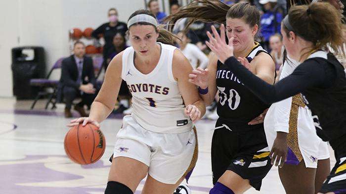 <b>Kelcey Hinz. </b>Photo courtesy <a href="http://kwucoyotes.com">kwucoyotes.com</a>