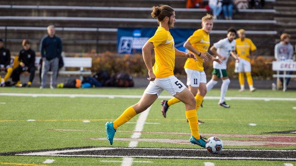 FHSU's Alec Bevis vs. Lake Erie Thursday in Indianapolis (Courtesy FHSU Athletics, Jacob Walter)