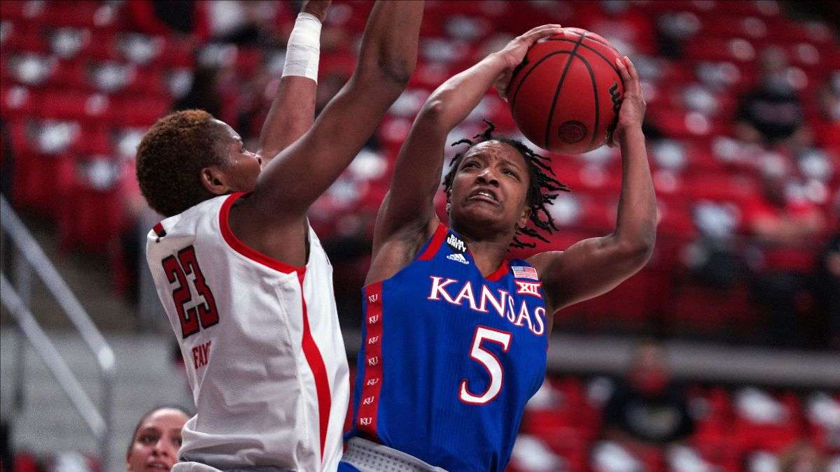 Photo courtesy <a href="http://kuathletics.com">kuathletics.com</a>