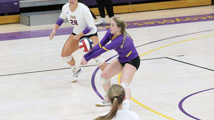 Photo courtesy <a href="http://kwucoyotes.com">kwucoyotes.com</a>