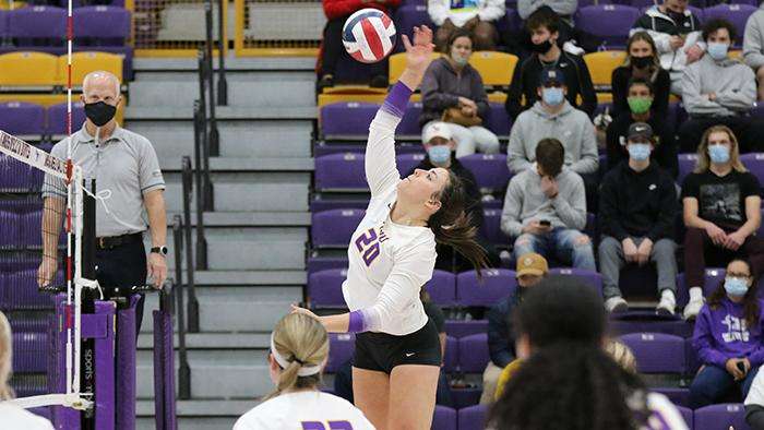 <b>KWU's Maddy Beckett.</b> Photo courtesy <a href="http://kwucoyotes.com">kwucoyotes.com</a>