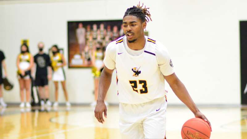 <b>CCCC's Detavius Frierson.</b> Photo by Jessica LeDuc courtesy <a href="http://cloudtbirds.com">cloudtbirds.com</a>