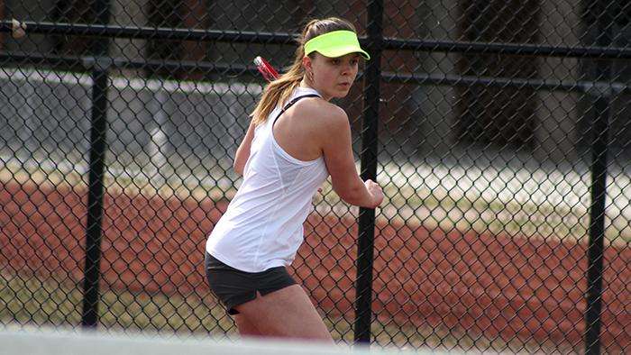 Photo courtesy <a href="http://kwucoyotes.com">kwucoyotes.com</a>