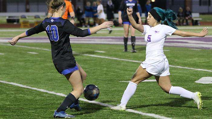 Photo courtesy <a href="http://kwucoyotes.com">kwucoyotes.com</a>