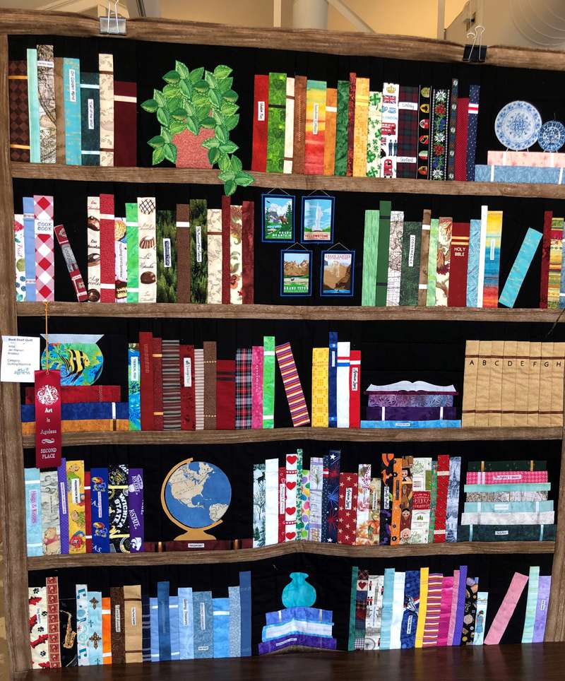 <b>Jan Warren's Book Shelf Quilt.</b>