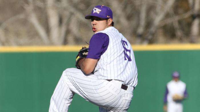 Photo courtesy <a href="http://kwucoyotes.com">kwucoyotes.com</a>