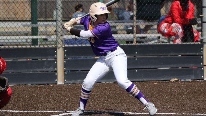 Photo courtesy <a href="http://kwucoyotes.com">kwucoyotes.com</a>