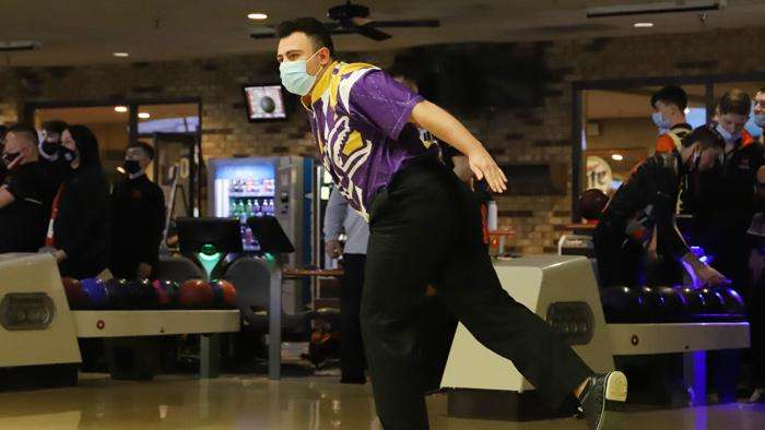 Photo courtesy <a href="http://kwucoyotes.com">kwucoyotes.com</a>