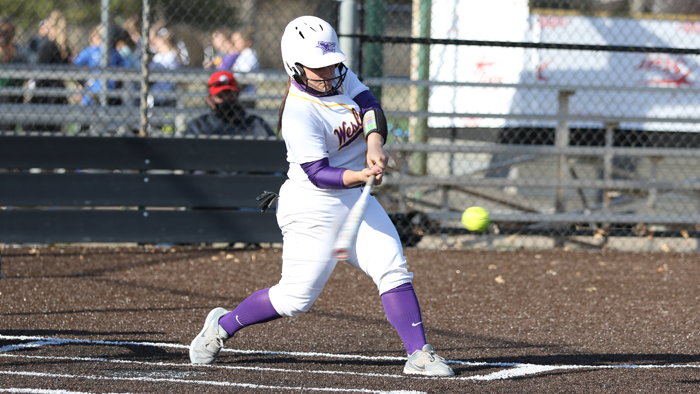 Photo courtesy <a href="http://kwucoyotes.com">kwucoyotes.com</a>