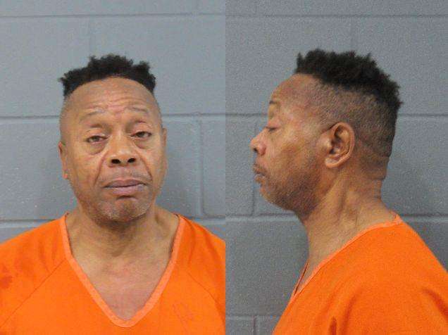 Robert Warner Jr., Aggravated battery, Arrested 4/5