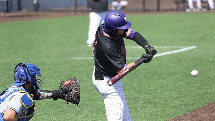 Photo courtesy <a href="http://kwucoyotes.com">kwucoyotes.com</a>