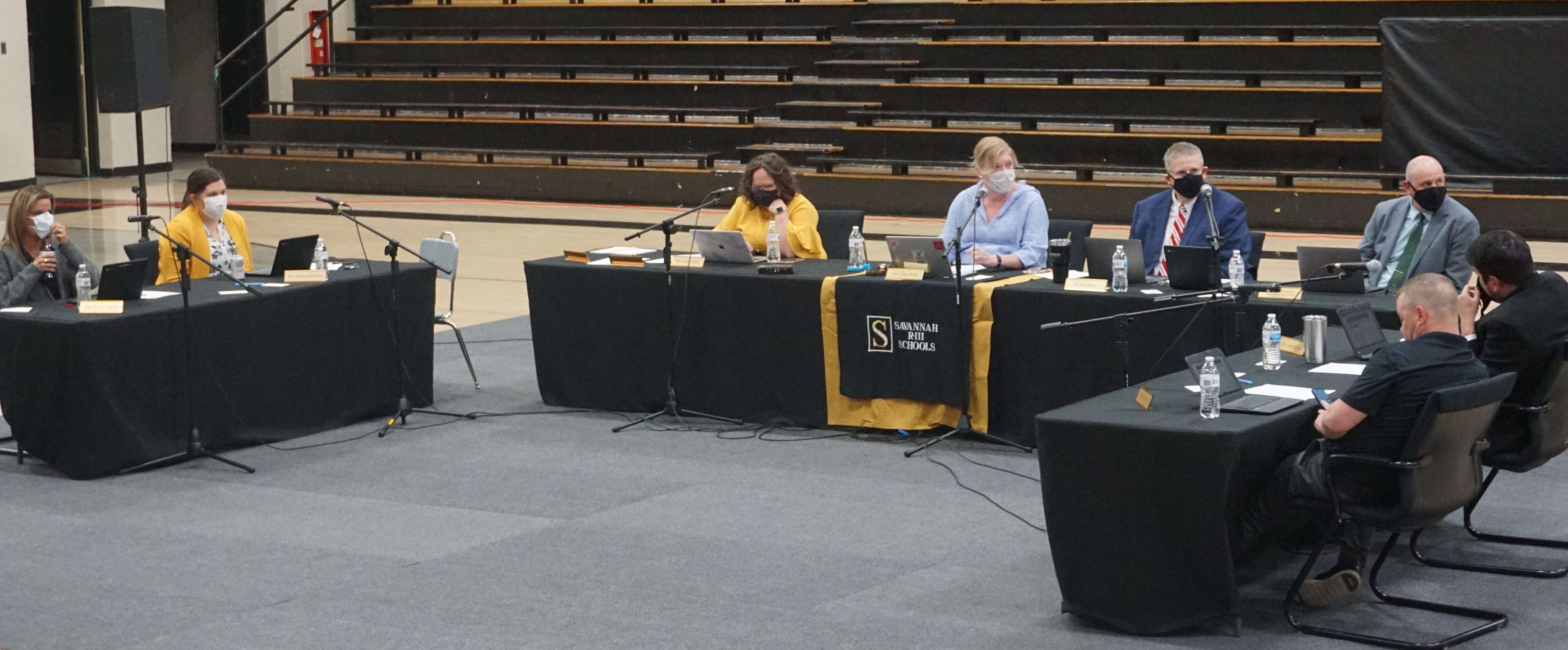 The Savannah school board meets in the high school gym Tuesday to discuss the changes to the Savannah Savages mascot and imagery./ Photo by Tommy Rezac.