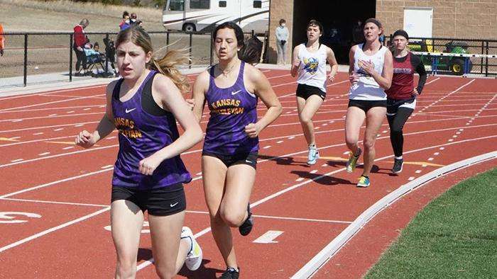 Photo courtesy <a href="http://kwucoyotes.com">kwucoyotes.com</a>