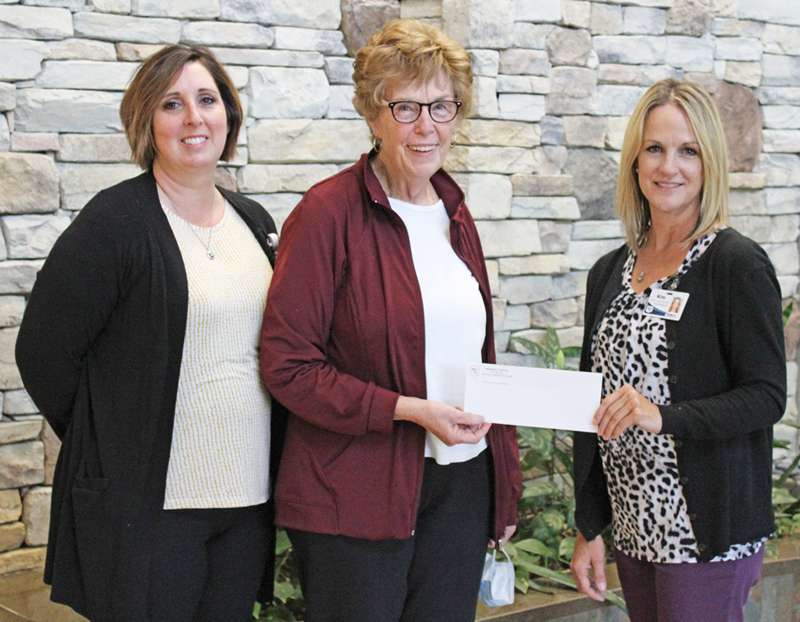 <b><i>From left are Michelle McClanahan, Memorial Health System director of volunteer services; Barbara Cole,&nbsp;</i>Memorial Health System Volunteer Corps<i>&nbsp;treasurer; Kim Stivers,&nbsp;</i><i>Memorial Health System</i></b><i><b>&nbsp;community affairs director.</b> Photo courtesy&nbsp;</i><i>Memorial Health System</i>