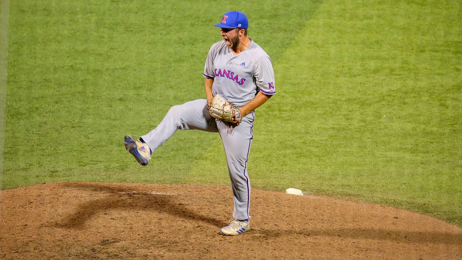 Ku Baseball Tops No 5 Texas Tech In Series Opener