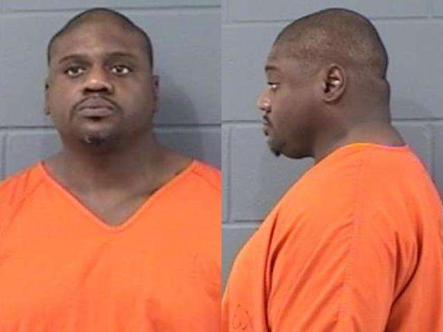 Emory Walker, Parole violation, Possession of stimulant, Use / possess with intent to use drug paraphernalia into human body, Arrested 6/1