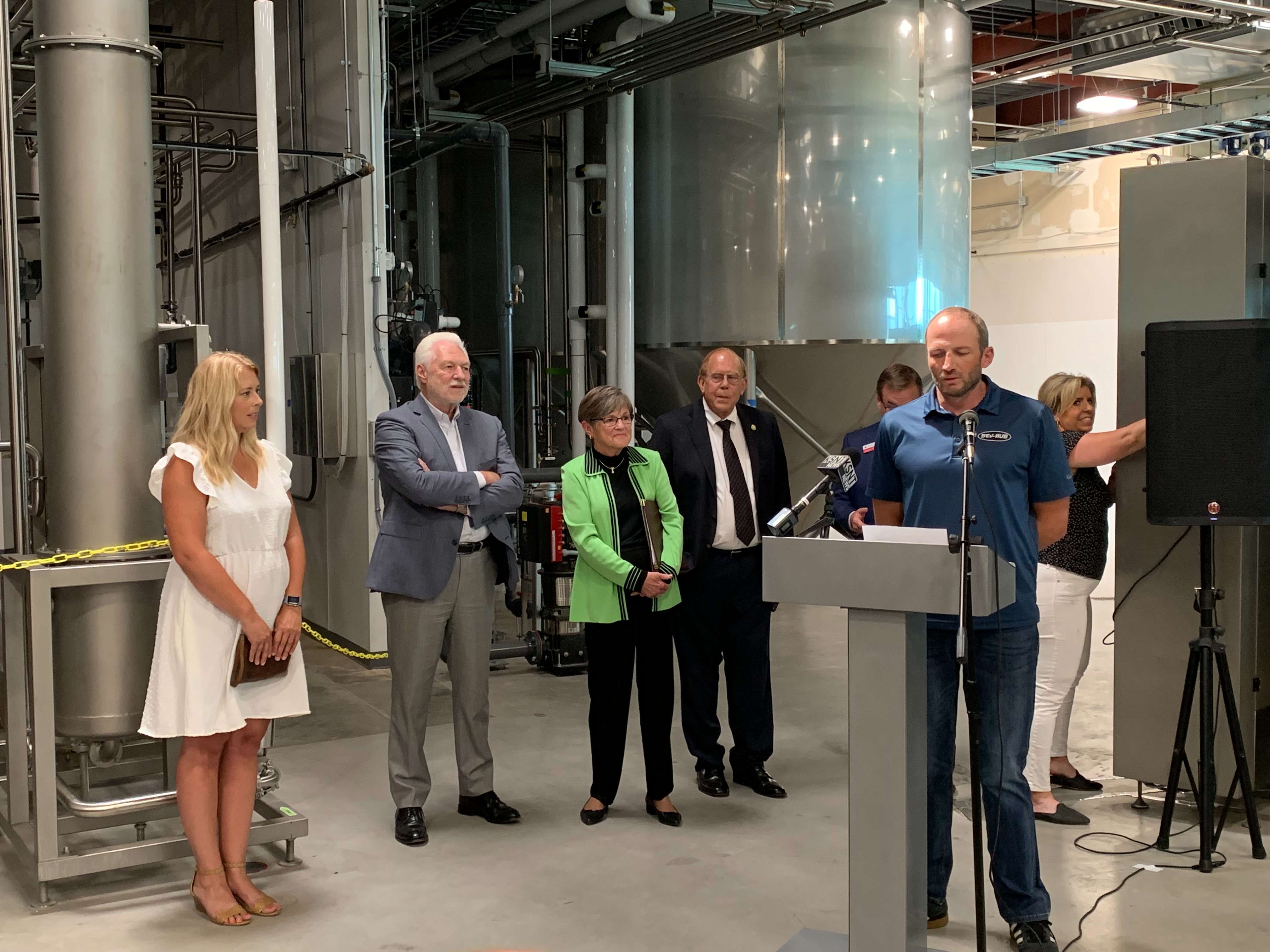 Bev-Hub founder Dan McDonald speaks prior to the ribbon cutting at the company's new Manhattan facility.&nbsp;