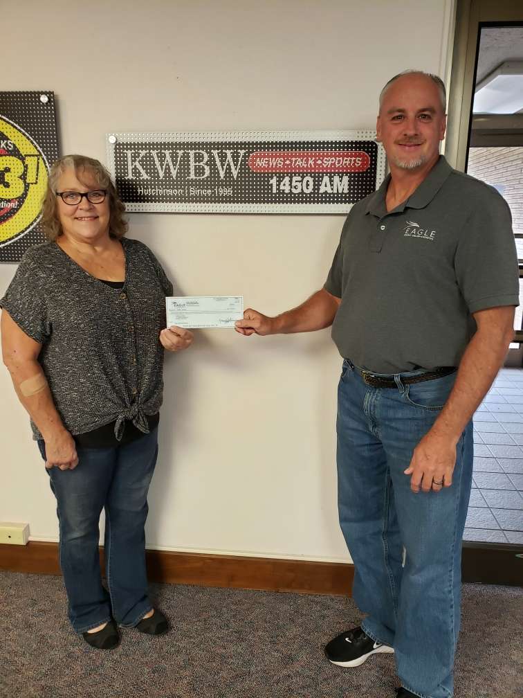 KWBW's Rob Dreher with Week 8 Winner - Linda Ummel - Ransom