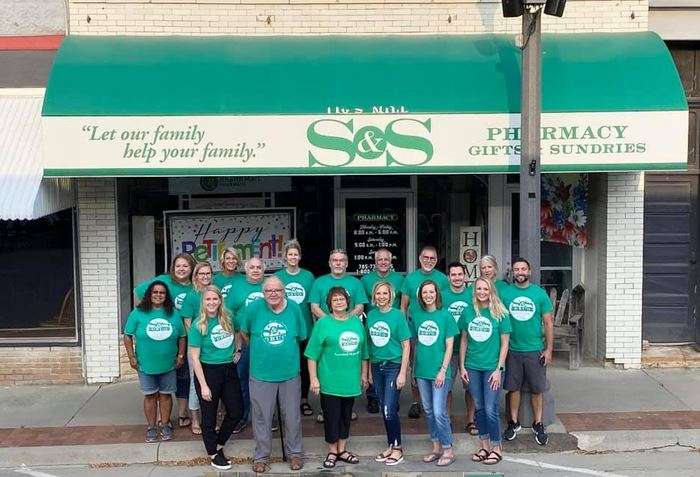 <b>The S&S Drug family.</b> Photo courtesy KSRE