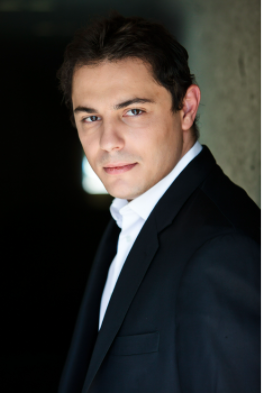 <b>Vlad Vizireanu</b>