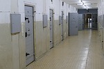 South Dakota governor lifts mask requirement in prisons