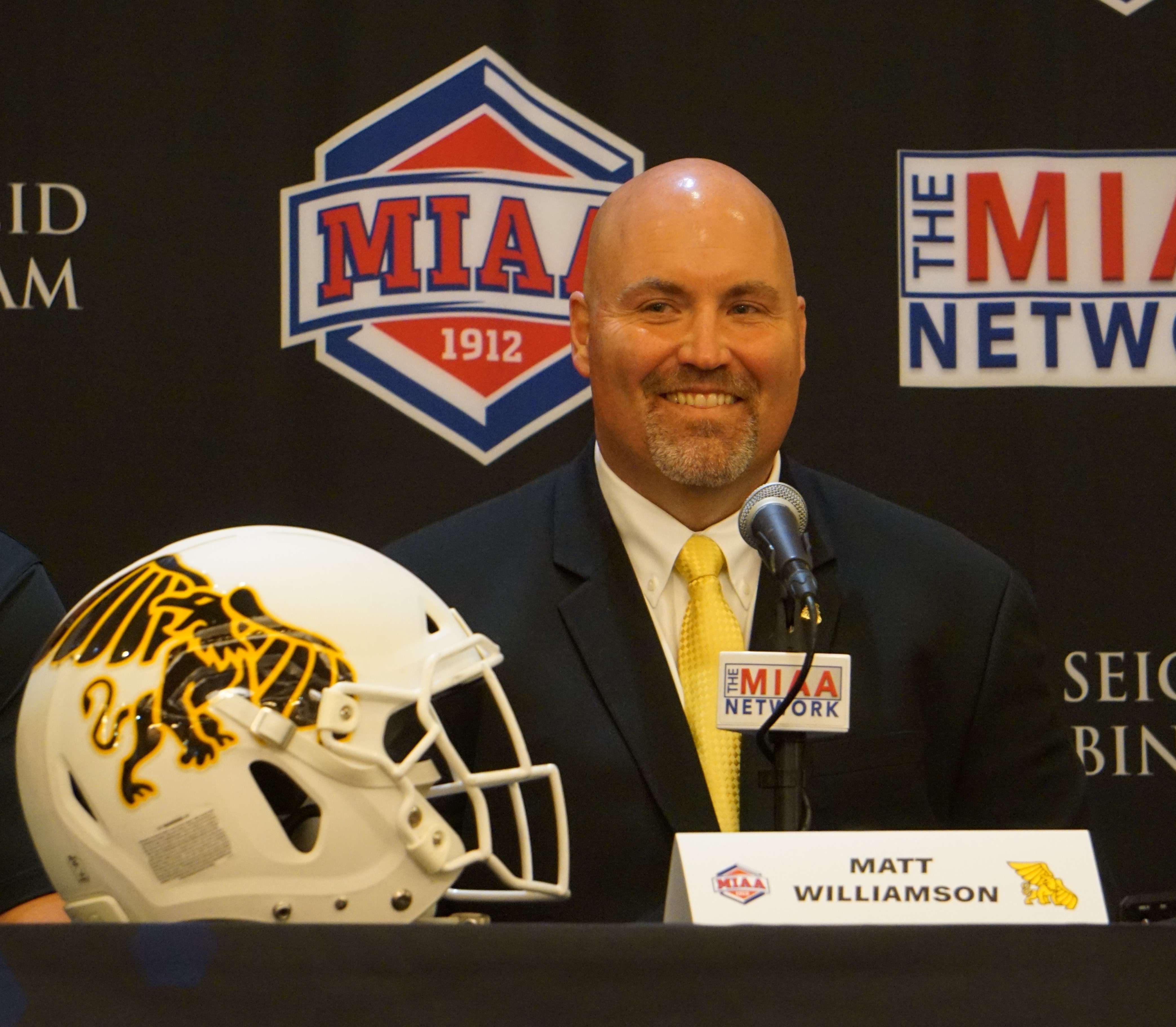 Missouri Western head coach Matt Williamson. Photo by Tommy Rezac.