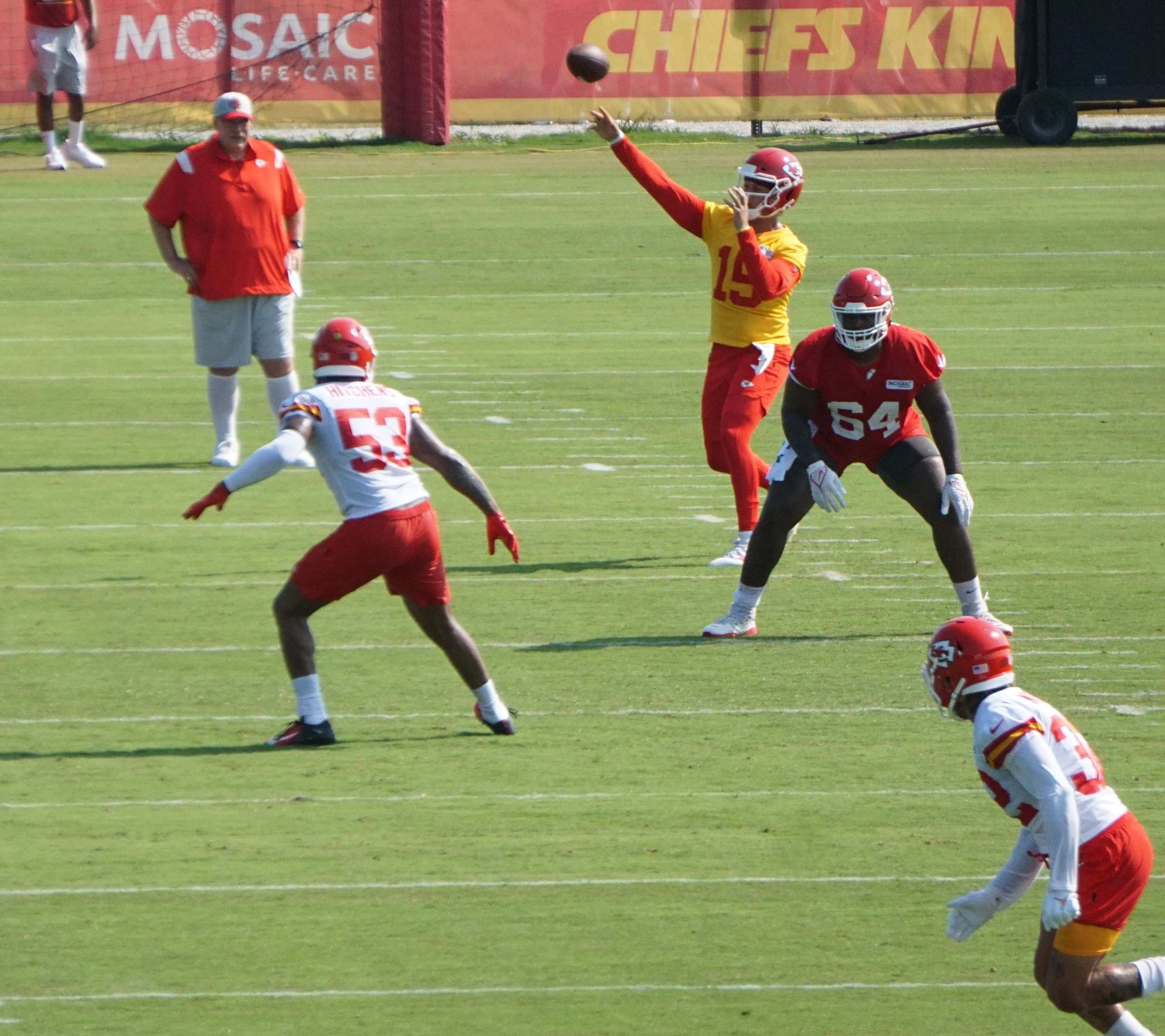 Patrick Mahomes during 7-on-7.