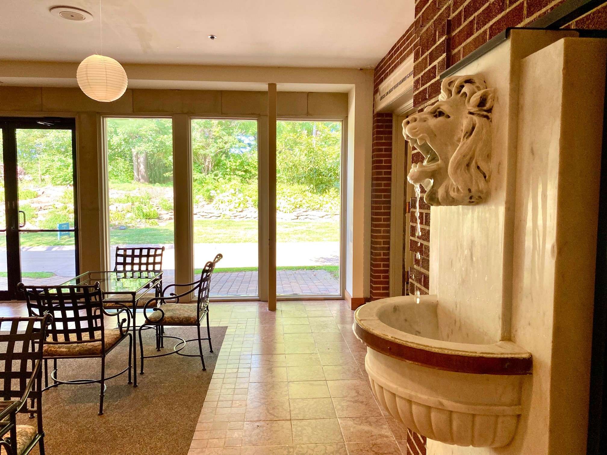 Hotel Robidoux Fountain/Photos courtesy of Albrecht-Kemper Museum of Art