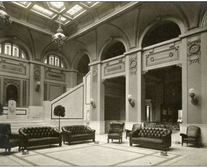 Hotel Robidoux lobby, the fountain is to the left - the photo is from 1918.