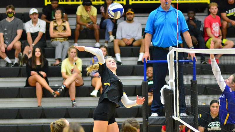 <b>Natasha Dooley was one of three players for Cloud County to finish with eight kills on Monday night against the UNK JV team.</b> Photo by Jessica LeDuc courtesy <a href="http://cloudtbirds.com">cloudtbirds.com</a>