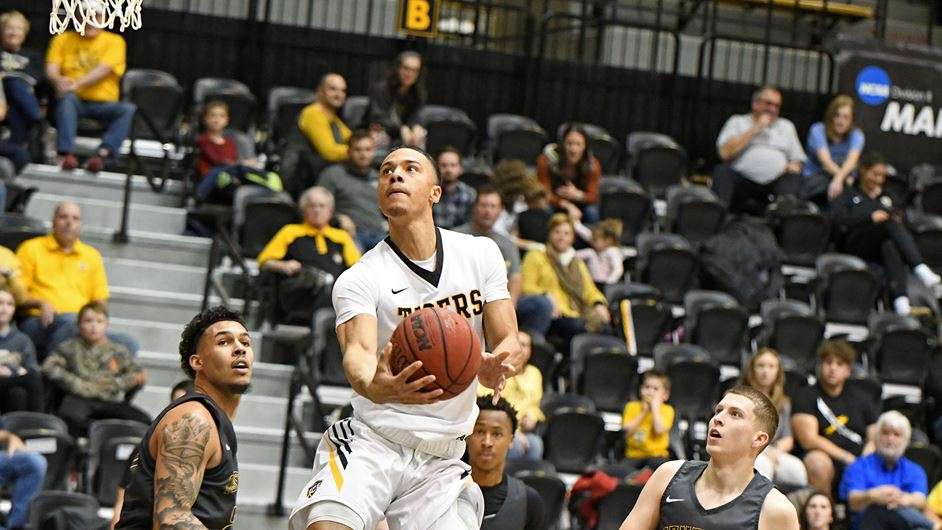 FHSU's Elijah Nnanabu (Courtesy FHSU Athletics, Nicole Heitmann)