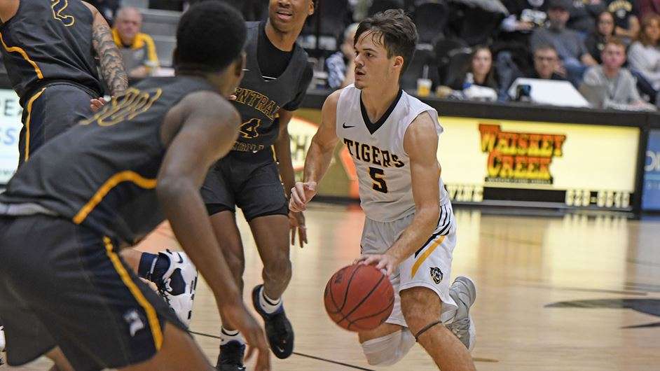 FHSU's Kaleb Hammeke (Courtesy FHSU Atheltics, Nicole Heitmann)