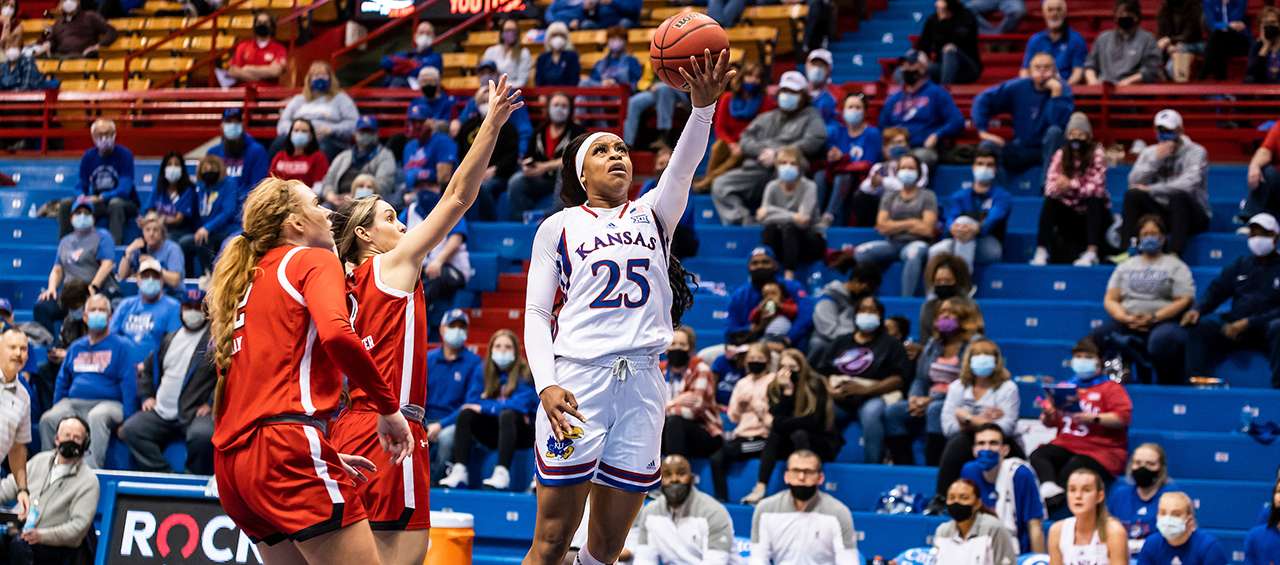 <b>Chandler Prater. </b>Photo courtesy <a href="http://kuathletics.com">kuathletics.com</a>