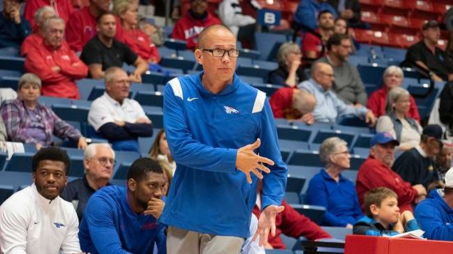 Head coach Tommy DeSalme's Blue Dragon Men's Basketball Team is the preseason pick to win the 2022-23 Jayhawk Conference championship, according to the annual preseason KJCCC Coaches' Poll.<br>
