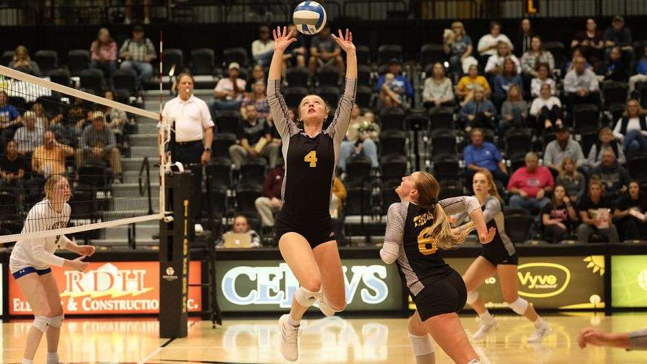 FHSU setter Caiya Stucky vs. Nebraska-Kearney Tuesday at Gross Memorial Coliseum (FHSU Athletics photo/Madiaon Shapland)