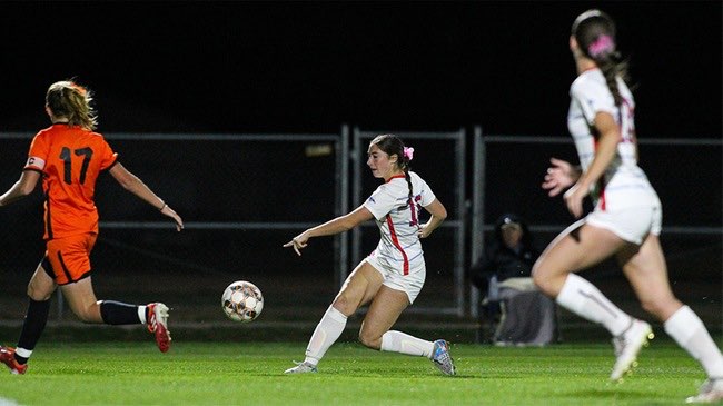 Emma Scholl and the Blue Dragon Women's Soccer Team take on Johnson County in the opening round of the Region VI Tournament at 2 p.m. Sunday at the Salthawk Sports Complex. (Billy Watson/Blue Dragon Sports Information)<br>